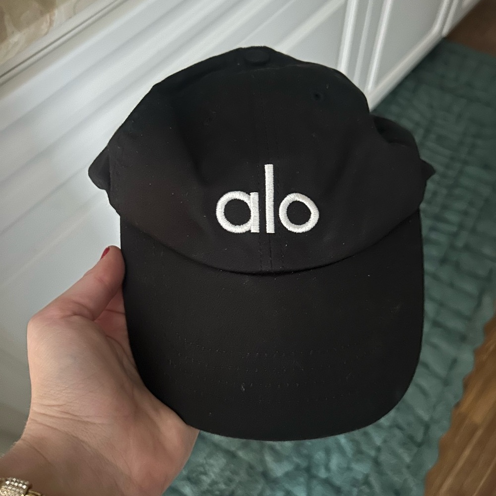 ALO Yoga Black Cap